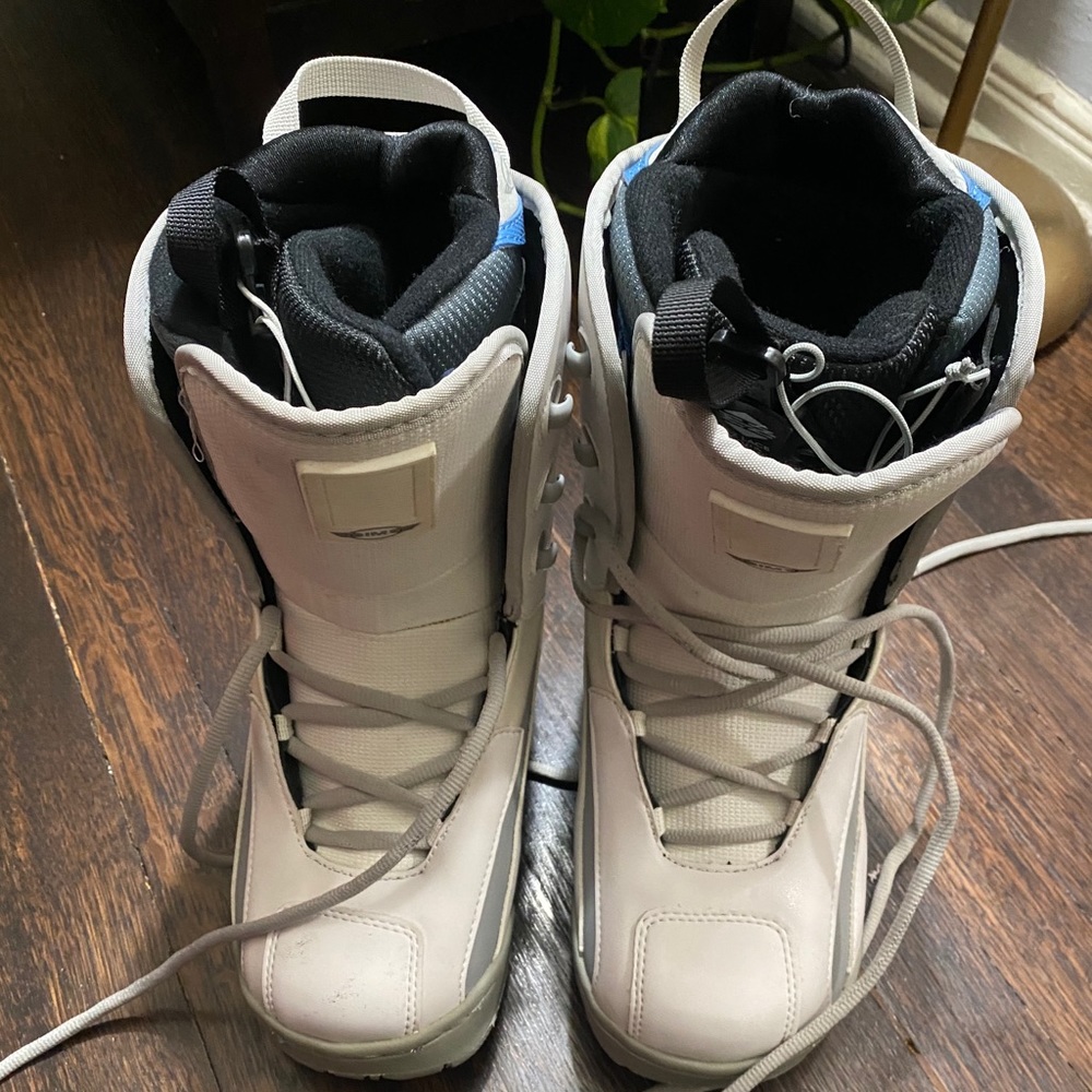 SIMS Snowboard Boots Women 8